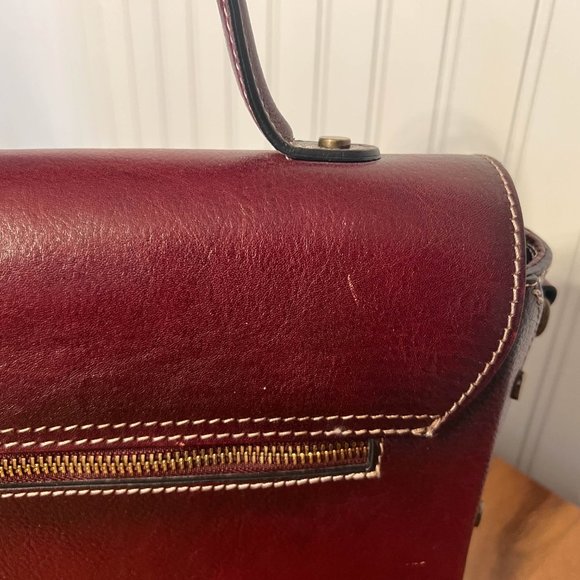 Pratesi di Firenze Artisan Crafted Italian Leather Handbag with Brass Hardware - Picture 3 of 8